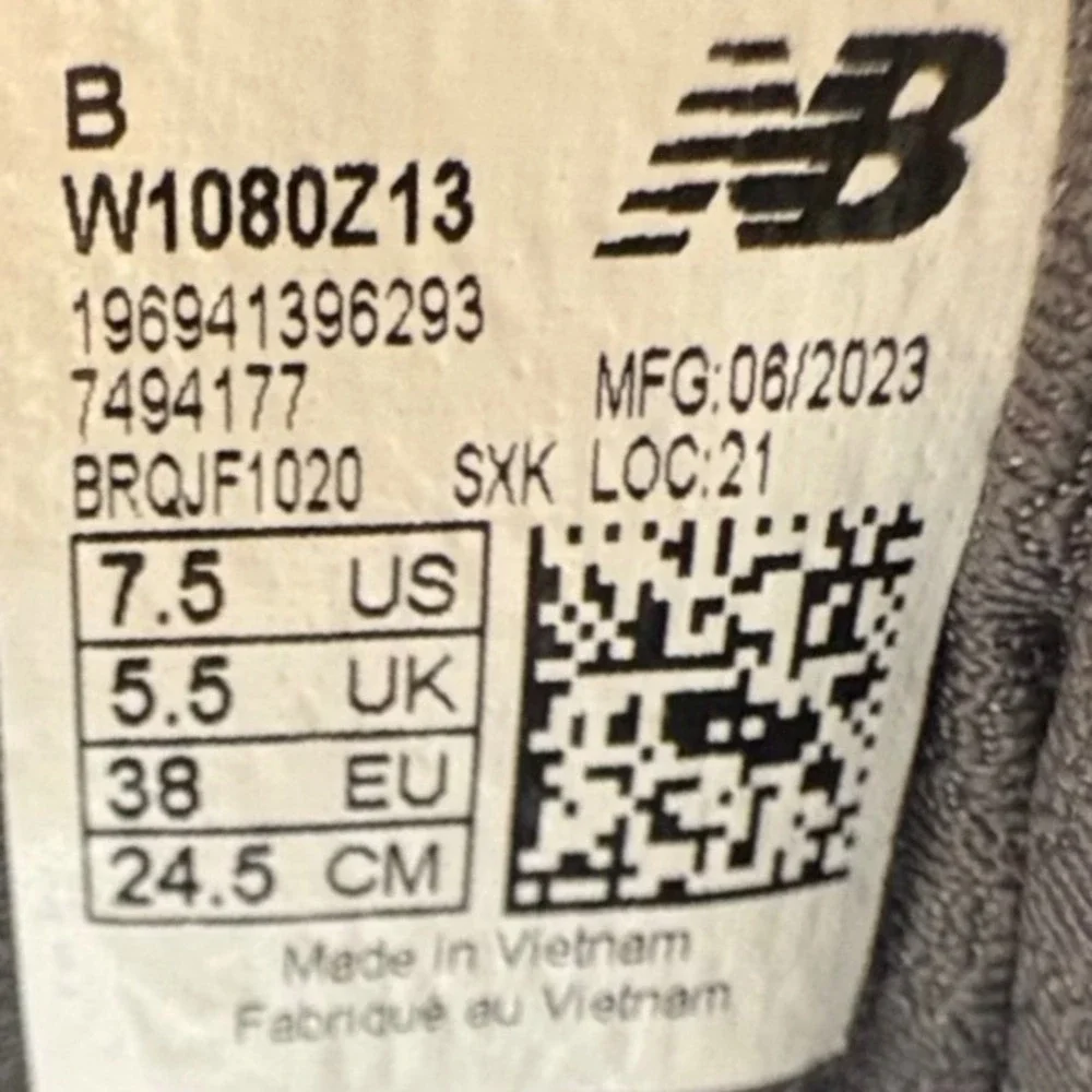 New Balance Fresh Foam X 1080v13 Womens Size 7.5 Grey Running Shoes (W1080Z13)